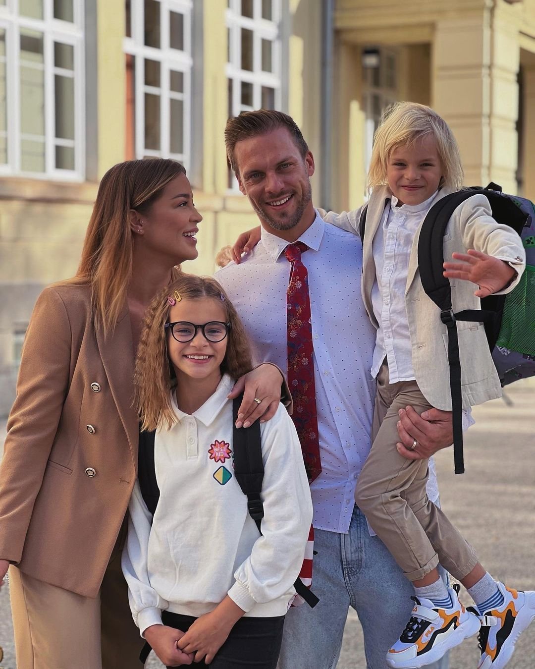 Ваня и Жени Джаферович с децата си - Бо и Леа