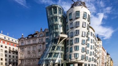 Почина чешкият архитект на "Танцуващата къща" в Прага