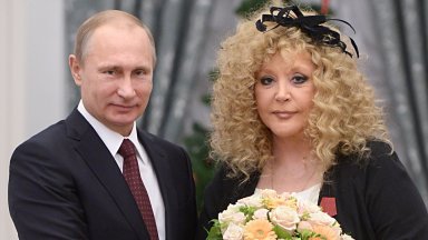 В жалбата си активистът пише че Пугачева която живее в