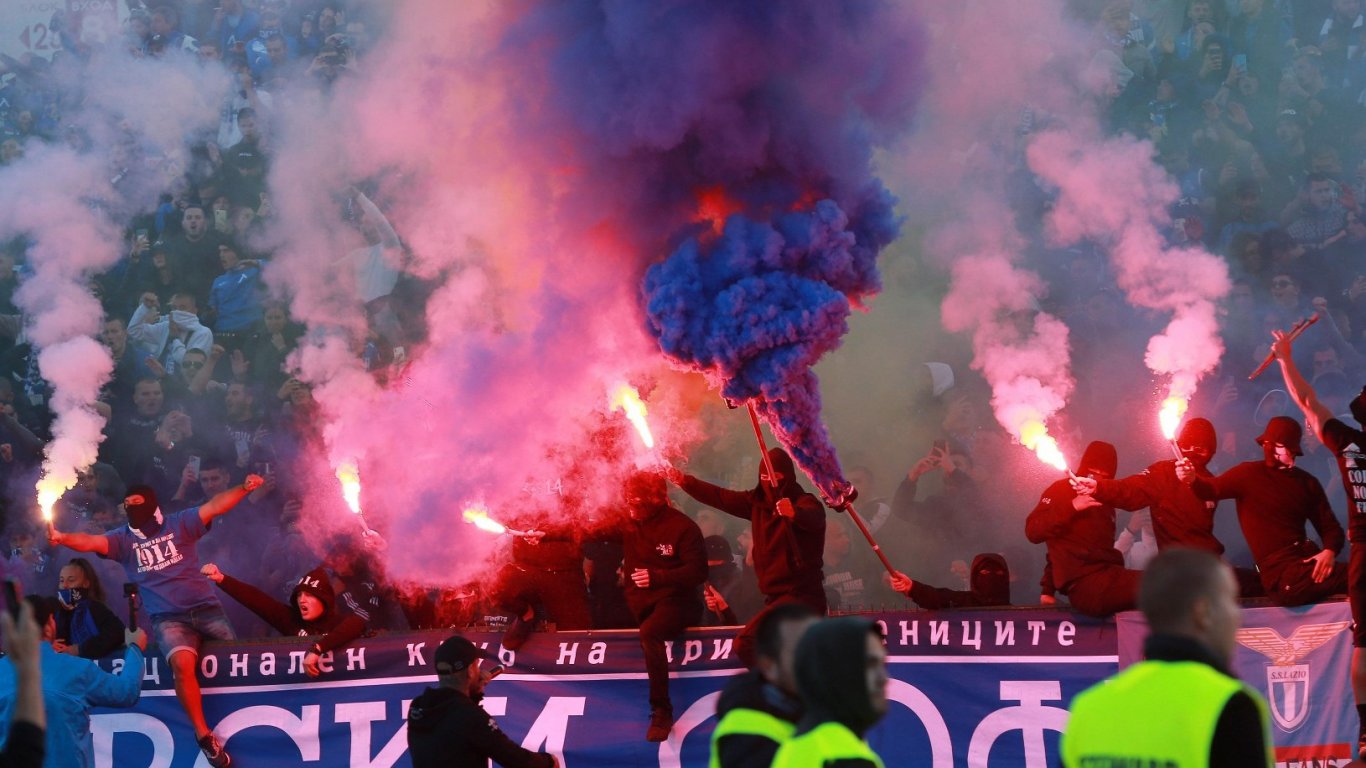 БФС наказа "Левски", хвърлената бомбичка оставя "Герена" празен за един мач