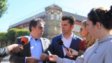 Съпредседателите на Продължаваме Промяната Кирил Петков и Асен Василев обявиха