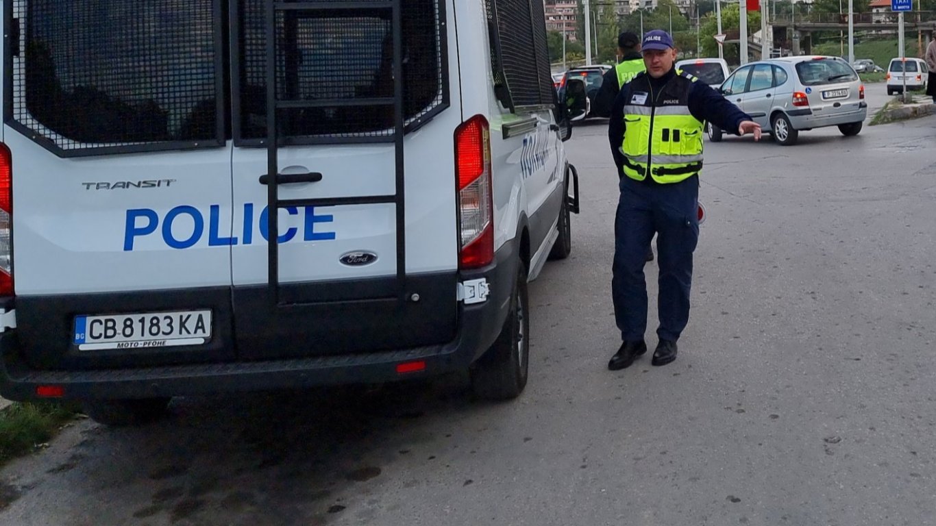 Иззеха списъци за търговия с гласове при специализирана полицейска акция в Бургас