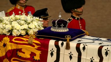 Погребението на кралица Елизабет Втора привлече вниманието на обществеността към