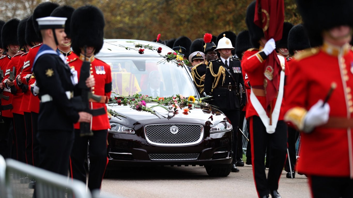 26,2 милиона души в Обединеното кралство са проследили погребението на Елизабет Втора