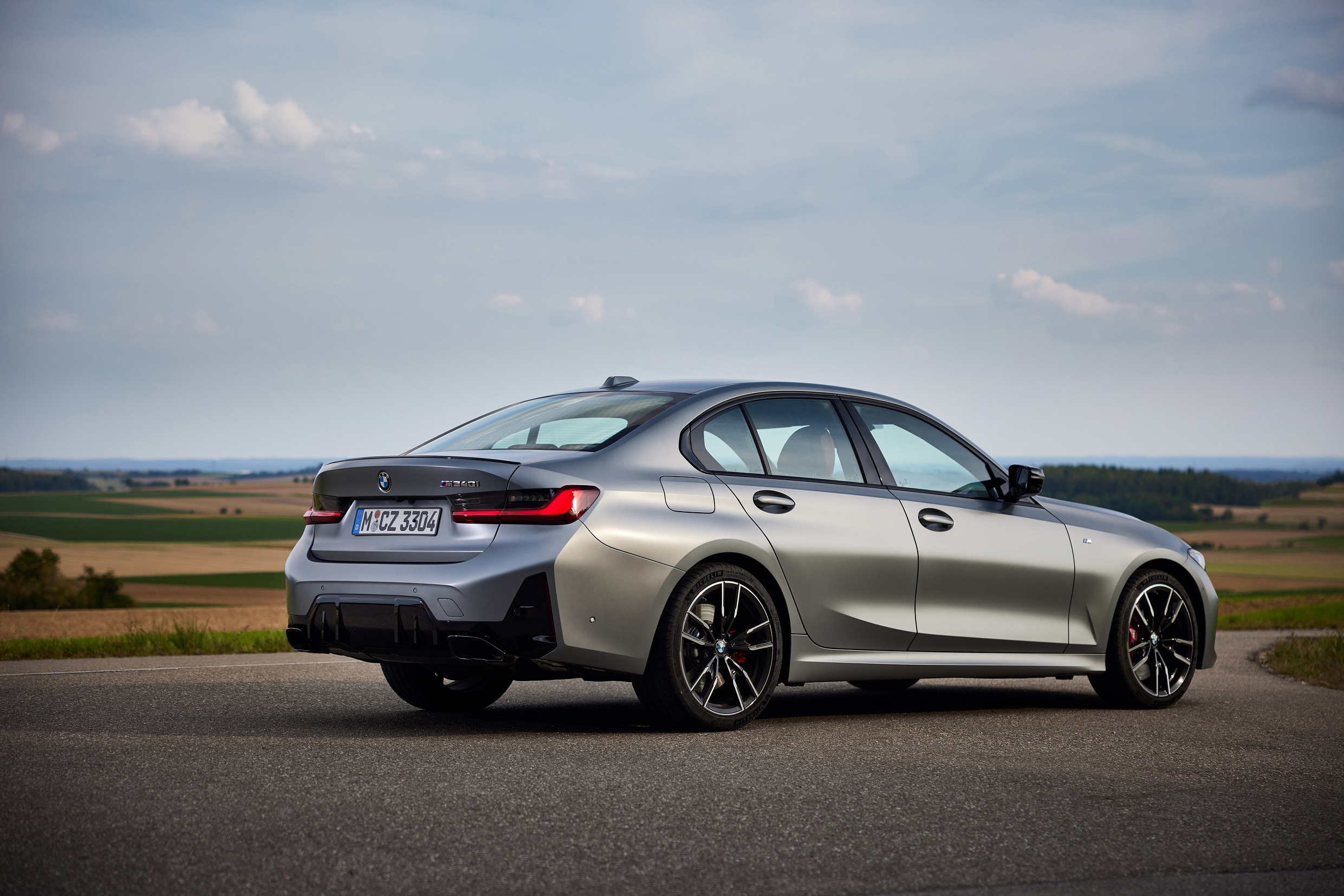 Продажбите на BMW бавно се възстановяват