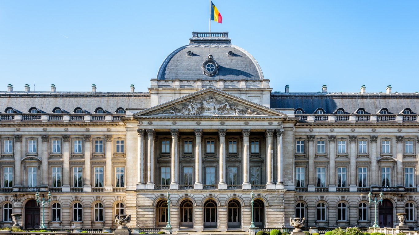 Белгийският крал въвежда мерки за пестене на енергия в двореца в Брюксел