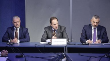 От МВнР заявиха че следят с изключително внимание конфликта Украйна