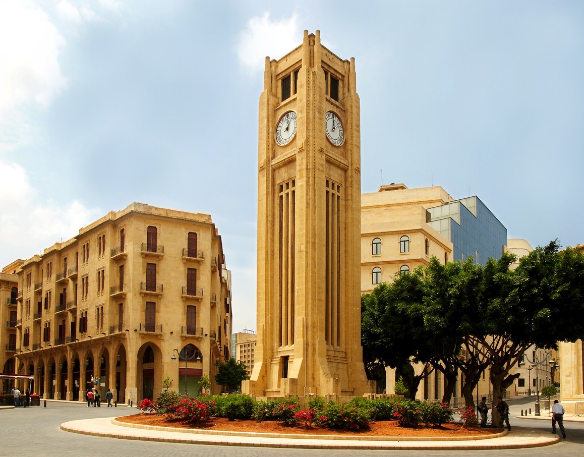 Възстановените сгради в центъра на Бейрут, които са били силно разрушени по време на Гражданската война
