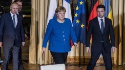 "Човек трябва да се отнася сериозно към думите му": Меркел не приема за блъф предупрежденията на Путин