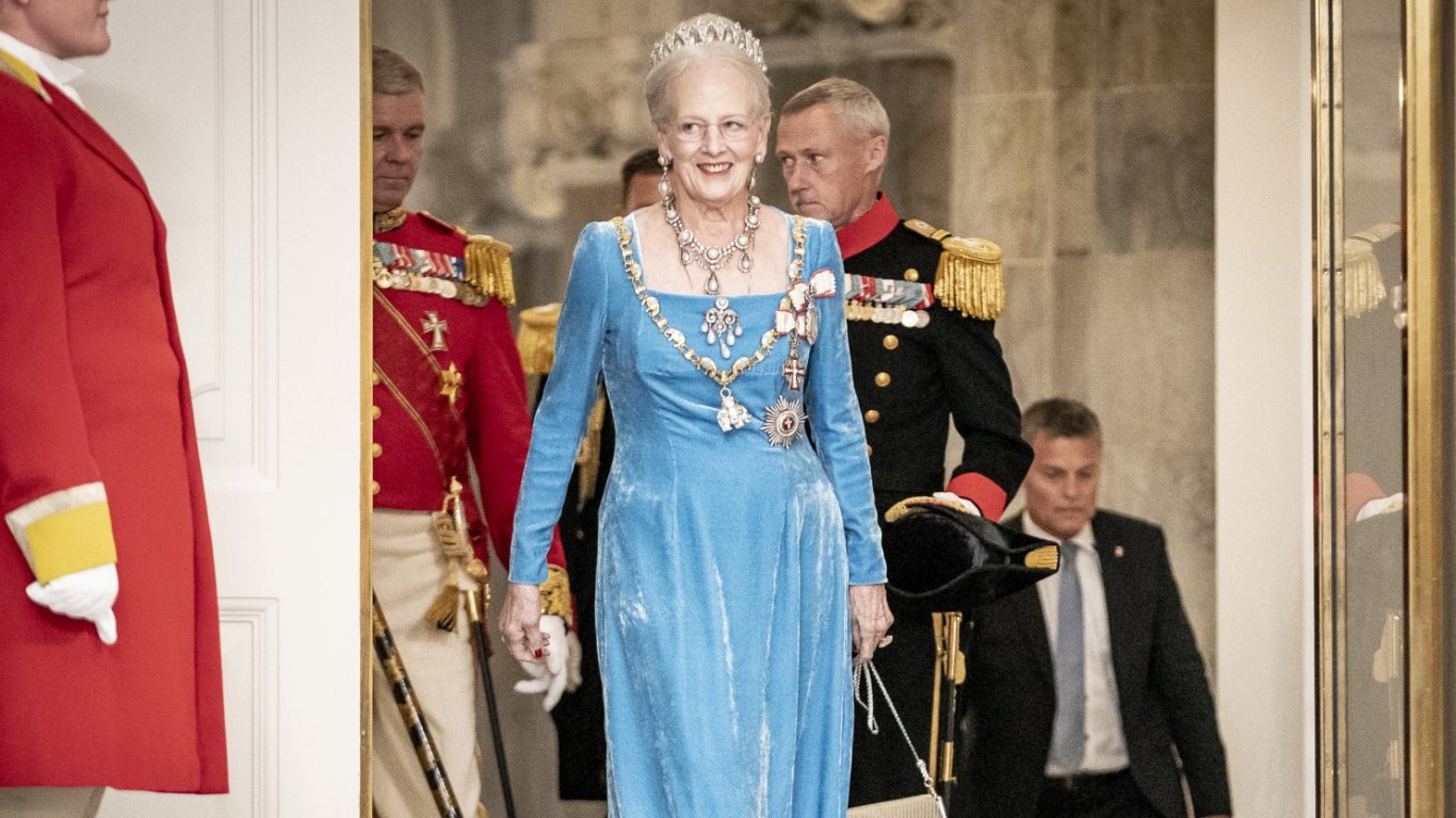 Датската кралица Маргрете Втора лиши от титли половината си внуци