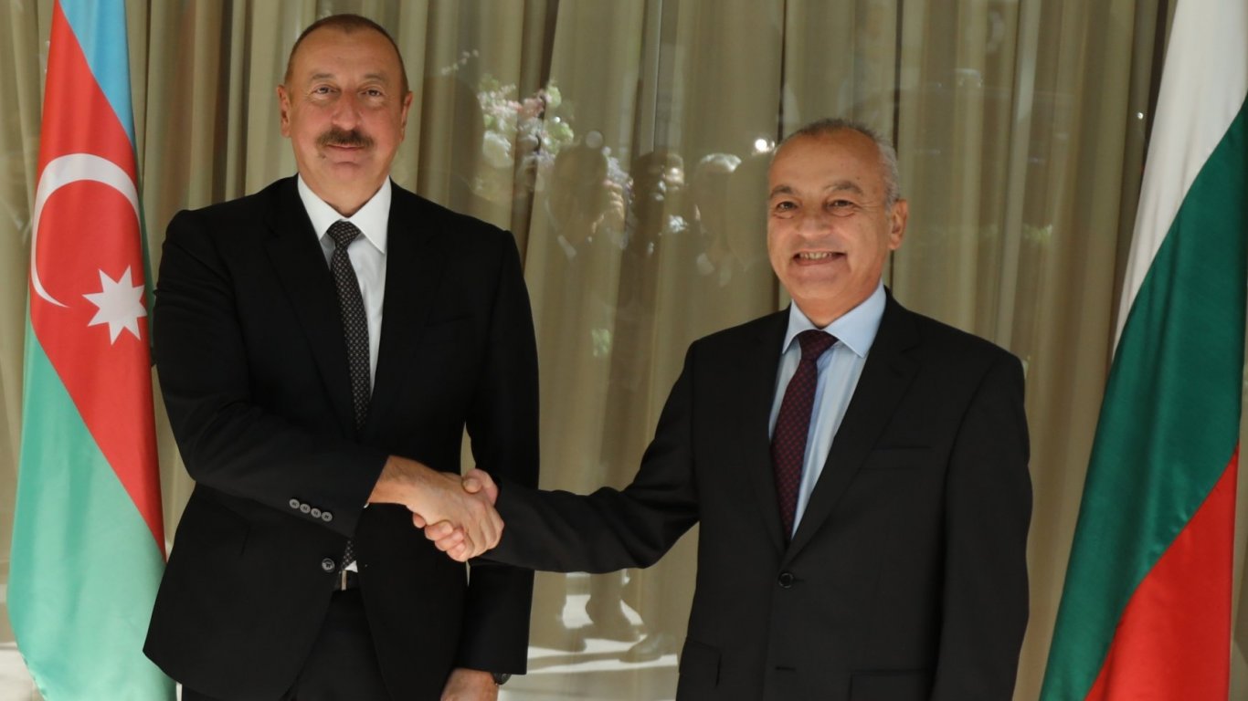 Премиерът Гълъб Донев проведе среща с президента на Република Азербайджан Илхам Алиев.