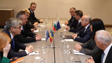 Премиерът Гълъб Донев проведе среща с румънския си колега Николае Чука