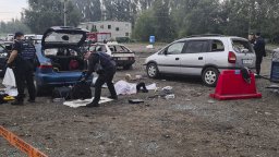 Поне 20 души са били открити разстреляни в колите им в Североизточна Украйна