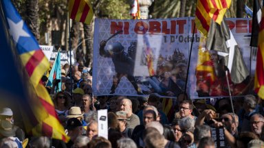 Хиляди демонстранти излязоха по улиците на Барселона за да отбележат