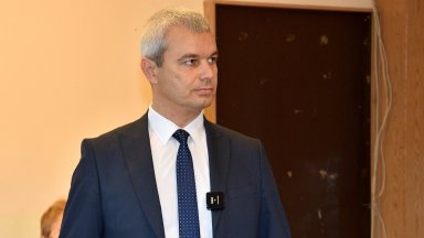 Лидерът на Възраждане Костадин Костадинов обясни на страницата си във