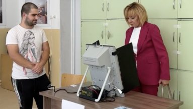 Днешните избори са референдум ЗА и ПРОТИВ войната Като жена