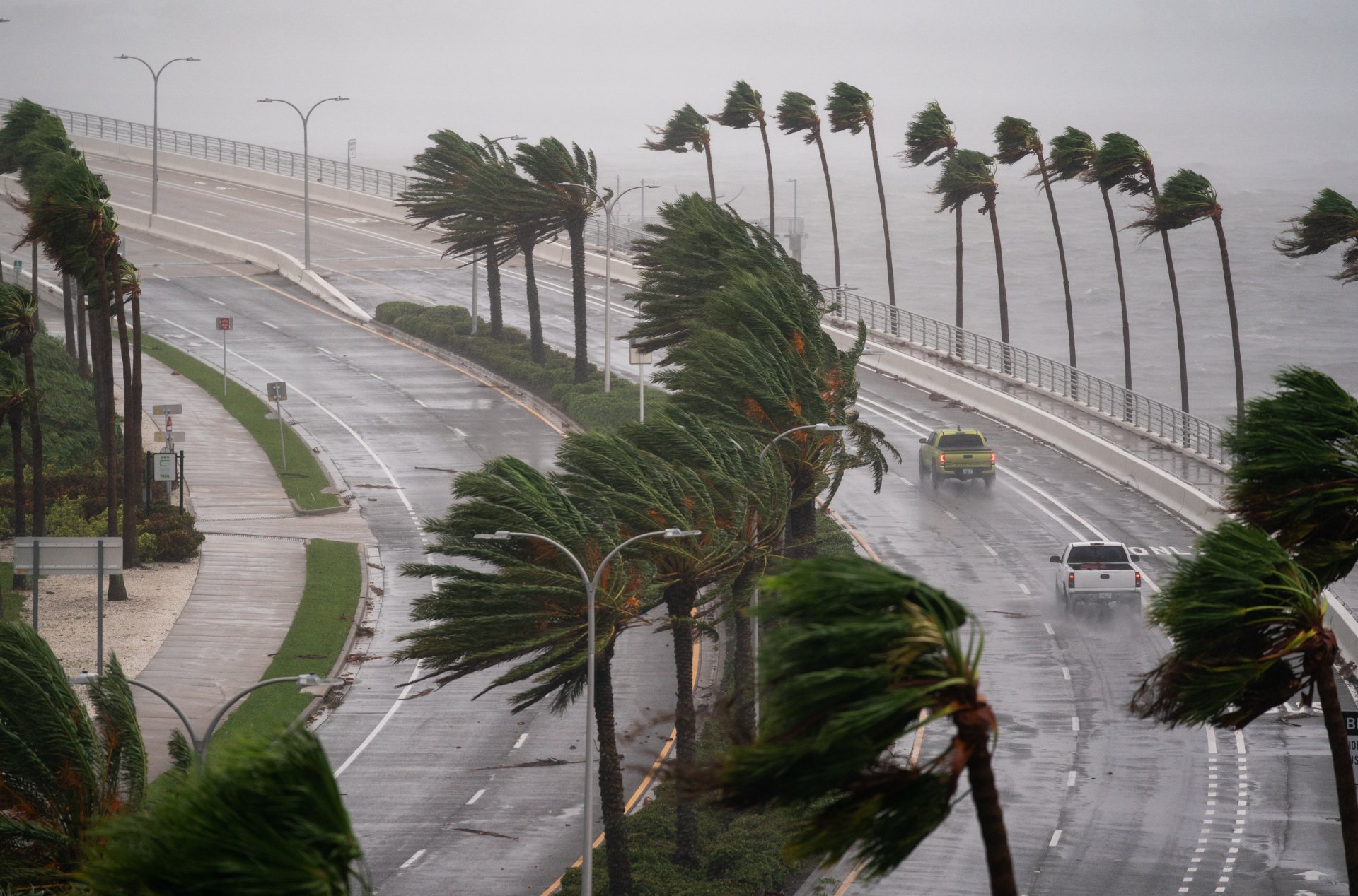 Бурята достигна сушата на САЩ в Кайо Коста, Флорида на 28 септември като ураган от категория 4 със скорост на вятъра над 140 мили в час. 