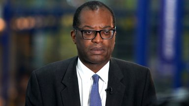 Британският финансов министър Куази Куартенг е бил уволнен съобщава Би