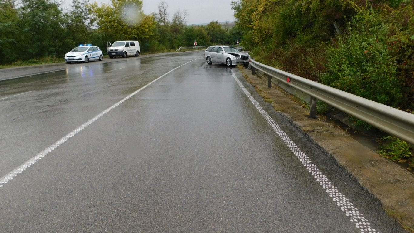 Дрогиран шофьор на камион уби мъж на главен път Е-70