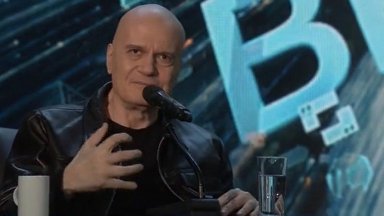 Лидерът на ИТН Слави Трифонов настоя новият парламент да върне