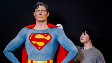 Ръкавиците на Дарт Вейдър и костюмът на Супермен се предлагат на търг