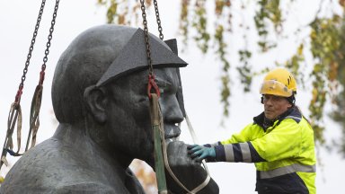 Финландия премахна днес последния паметник на Ленин на своя територия