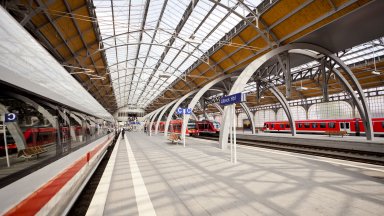 Крадци отмъкнаха 256 ролки тоалетна хартия и около 15 000