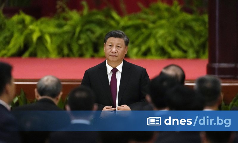 Китайският лидер Си Дзинпин пристигна в Москва за дългоочакваната среща