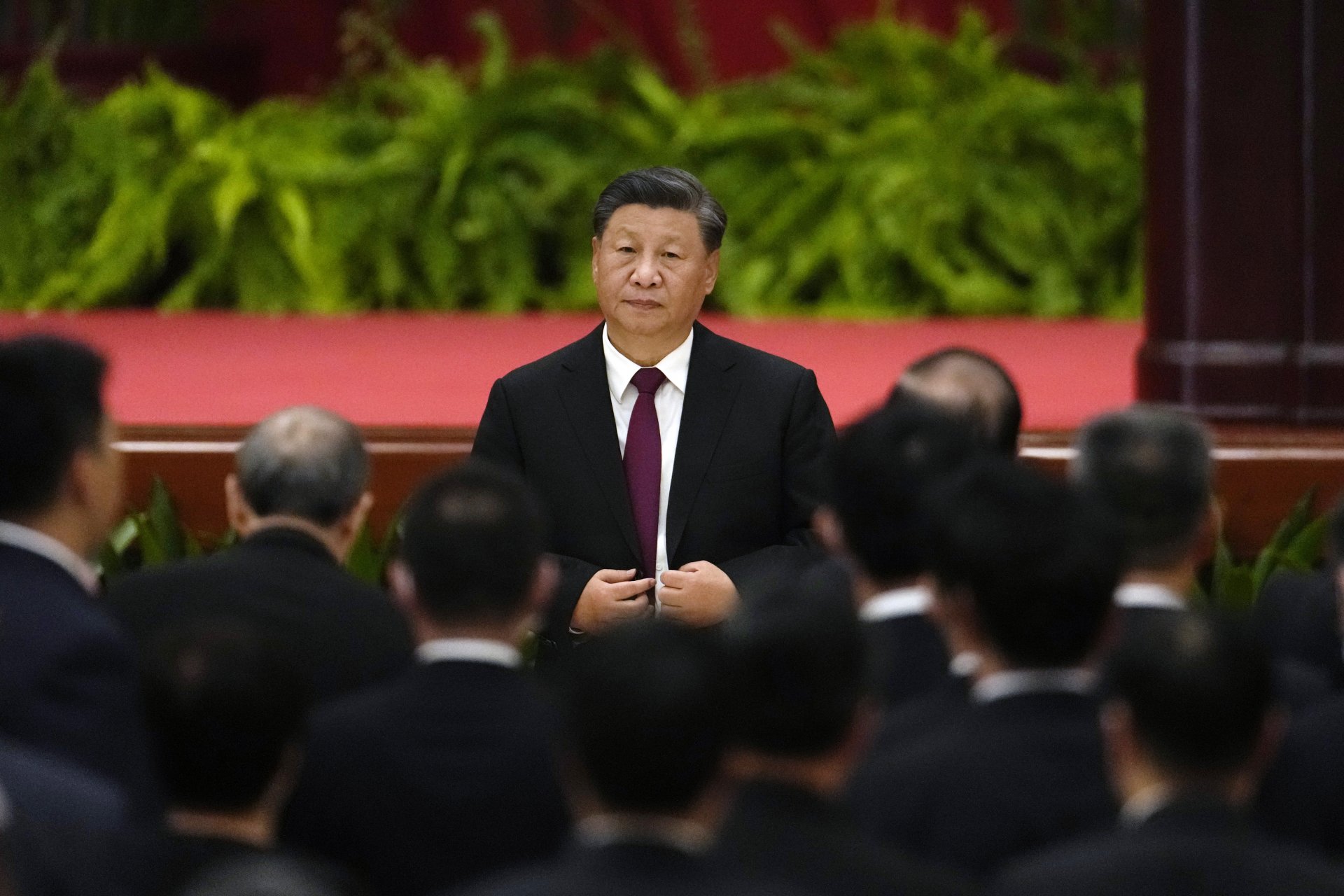 Очаква се Си да си осигури безпрецедентен трети мандат на конгреса на Китайската комунистическа партия