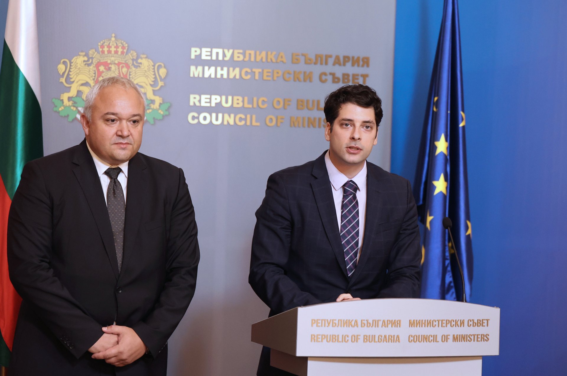 Атанас Пеканов и другият вицепремиер и вътрешен министър Иван Демерджиев обясниха процедурата за избор на изпълнител за системата ТЕТРА на 17 август