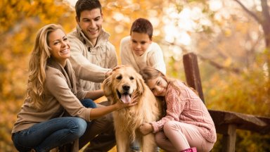 Есенна фотосесия – съвети за красиви семейни снимки в най-пъстрия сезон