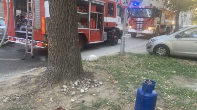 Огнеборци спасиха живота на 67 годишен мъж в Пловдив след пожар