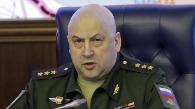 Андрей Картапалов който е ръководител на комисията по отбрана към