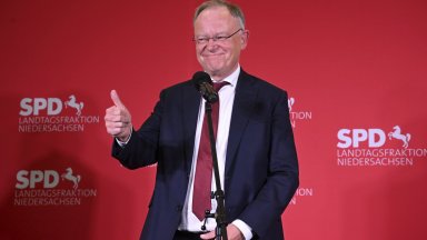 Германската социалдемократическа партия ГСДП на канцлера Олаф Шолц се очертава