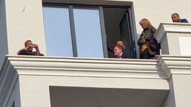 Свалиха единия от протестиращите работници на строеж в Перник предаде