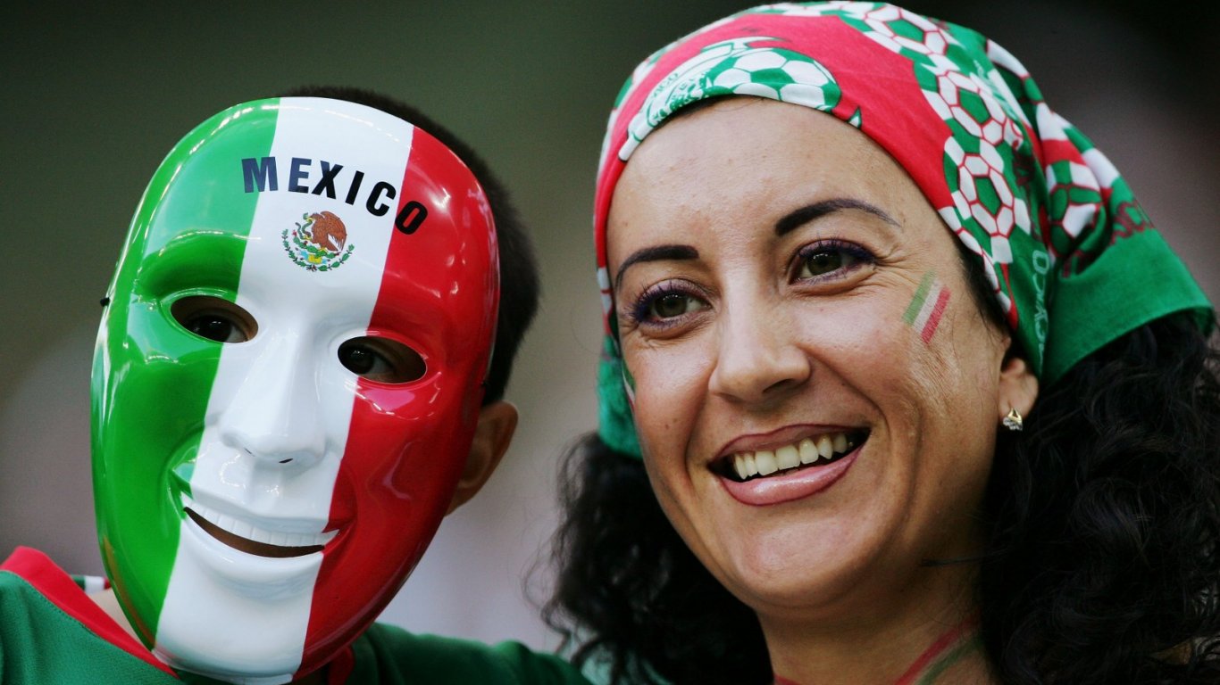 Решение на Катар огорчи футболните фенове на Мексико