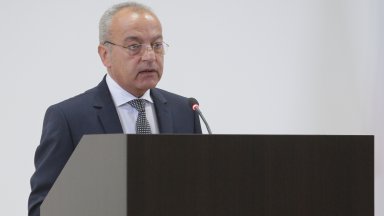 Убеден съм че България е правово държава Не бих казал