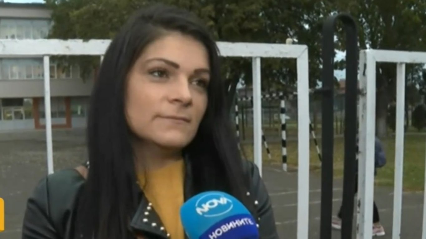 Седмокласник влезе с пистолет в училище в София
