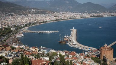 5 годишно момиченце от България се удави в басейн в турския курорт