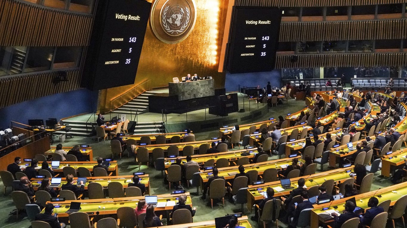 ООН осъди с резолюция анексирането на украинските територии, Китай обаче се въздържа