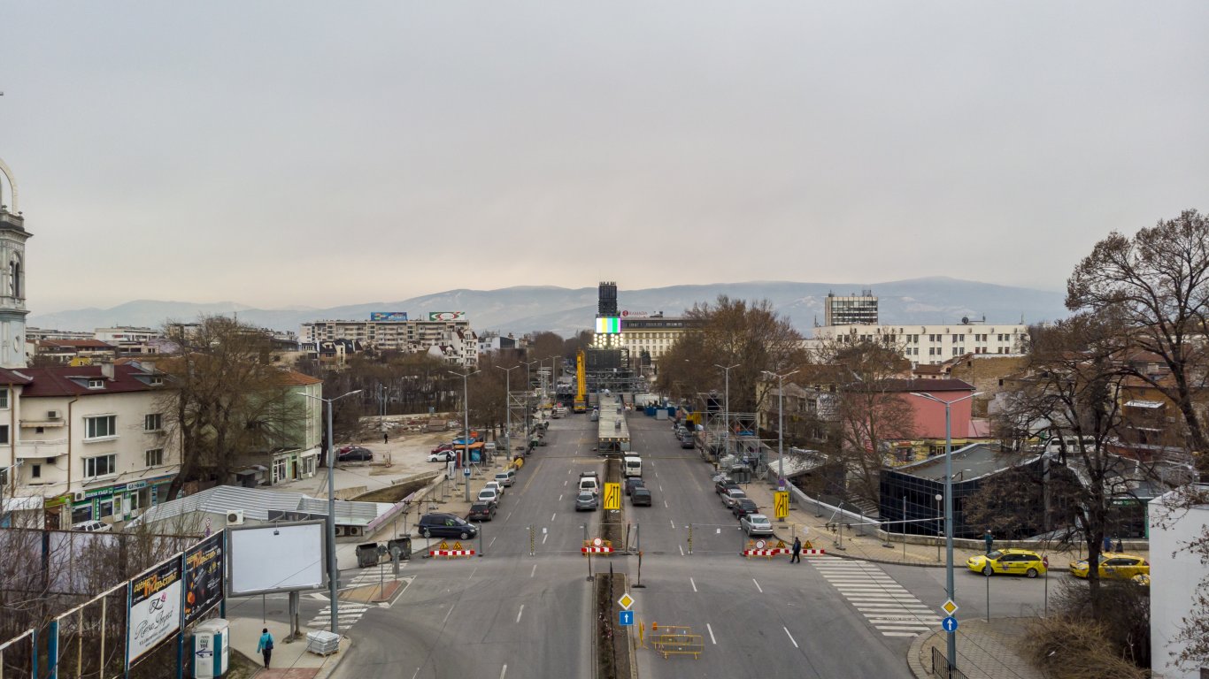Забраняват стари коли да влизат в центъра на Пловдив
