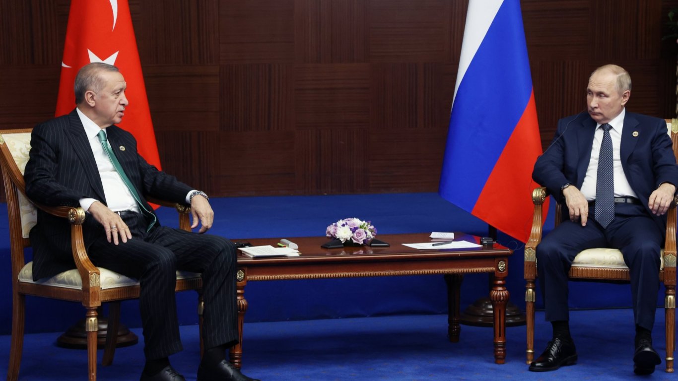  Ердоган и Путин се договориха за скорошно посещение на руския президент в Турция 