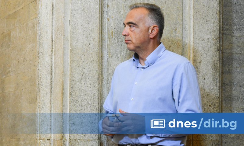 Това дали Митрофанова ще дойде на откриването на парламента или