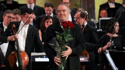 Диригентът Валерий Гергиев беше изключен от Кралската академия на Швеция