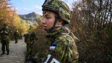 Естония не вярва на обещанието на Путин и няма да спре строежа на бункери по границата