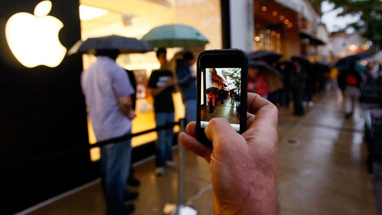 Apple приключи тримесечието с рекордни приходи от продажбите на iPhone 