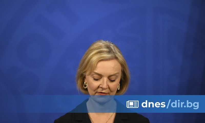 Британската премиерка Лиз Тръс се извини за грешките в своята