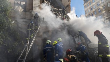 Нови въздушни атаки са извършени по цели в цяла Украйна