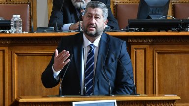 Лидерът на Да България Христо Иванов излезе с ултиматум