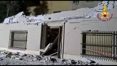 Университетска аудитория се срути малко след края на лекциите в Каляри (видео)